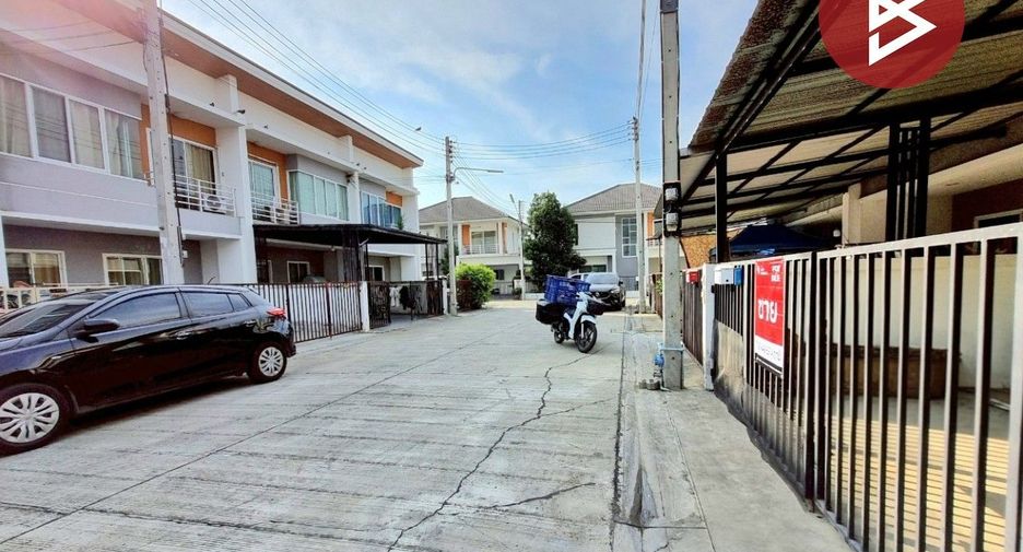 For sale 3 bedrooms townhouse in Mueang Nakhon Pathom, Nakhon Pathom