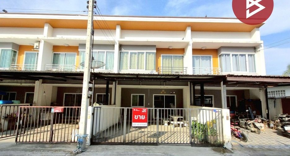 For sale 3 bedrooms townhouse in Mueang Nakhon Pathom, Nakhon Pathom