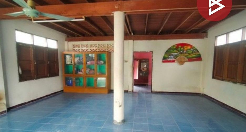 Haus zum Kauf mit 1 Zimmer in Tha Pla, Uttaradit