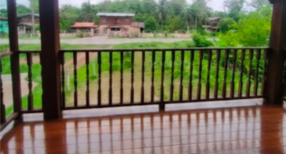 Haus zum Kauf mit 1 Zimmer in Tha Pla, Uttaradit