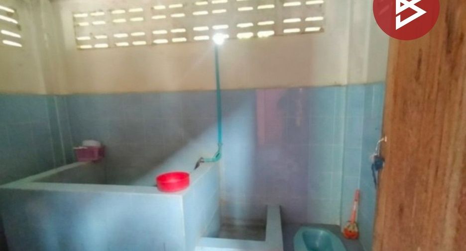 Haus zum Kauf mit 1 Zimmer in Tha Pla, Uttaradit