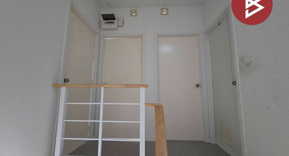 For sale 3 ベッドルーム townhouse in Mueang Samut Prakan, Samut Prakan