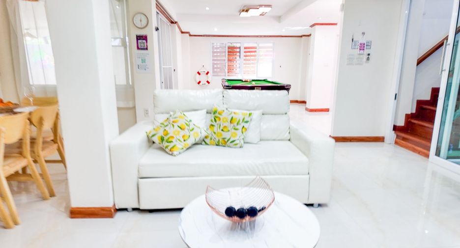 À vendre 3 chambres villa à Bang Lamung, Chonburi