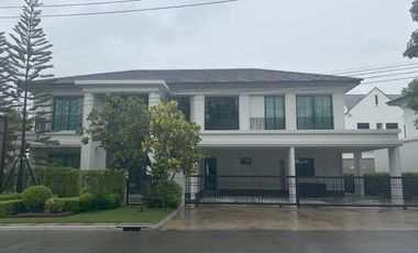 For rent 4 bedrooms house in Mueang Chiang Mai, Chiang Mai