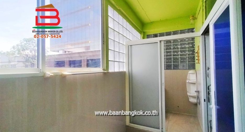 For sale 4 bedrooms retail Space in Dusit, Bangkok