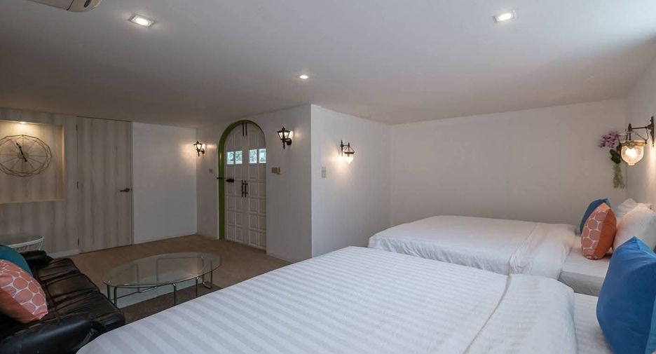 For sale 5 bedrooms villa in Bang Lamung, Chonburi