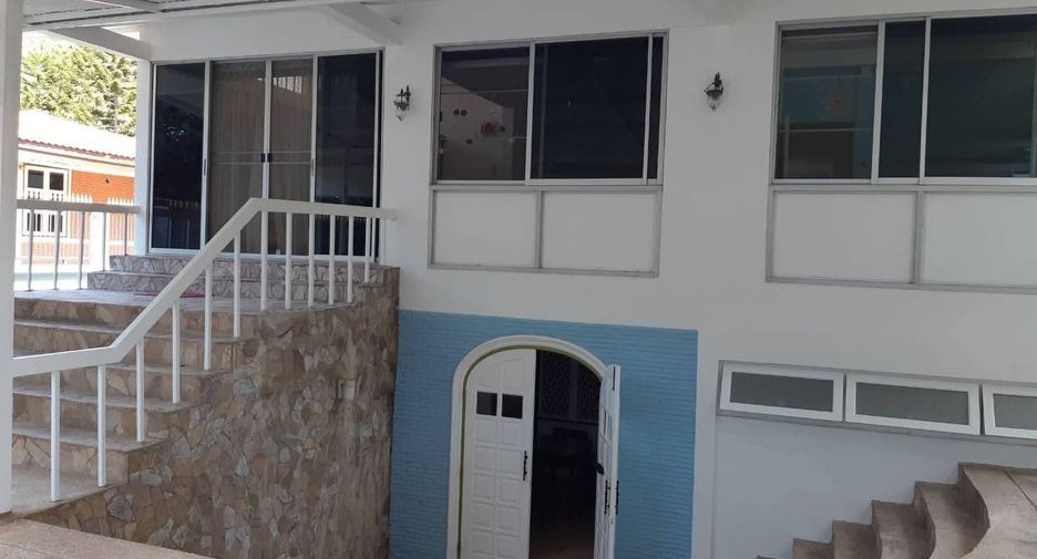 For sale 5 bedrooms villa in Bang Lamung, Chonburi