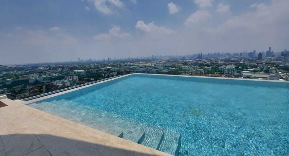 For sale 1 bed condo in Bang Na, Bangkok