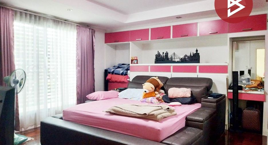 Casa en venta de 4 habitaciones en Bang Phli, Samut Prakan