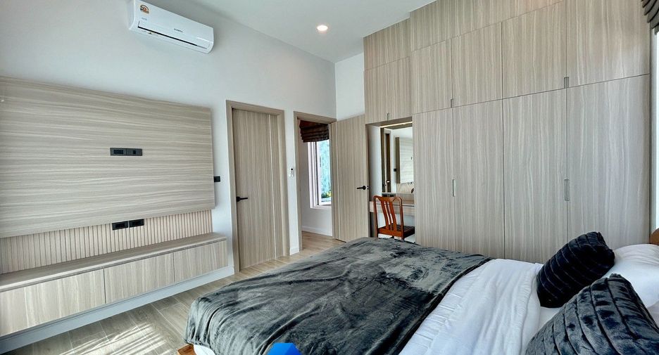 For sale 4 bedrooms villa in Hua Hin, Prachuap Khiri Khan