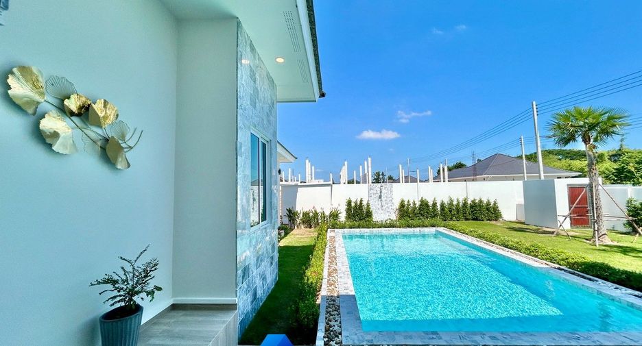 For sale 4 bedrooms villa in Hua Hin, Prachuap Khiri Khan