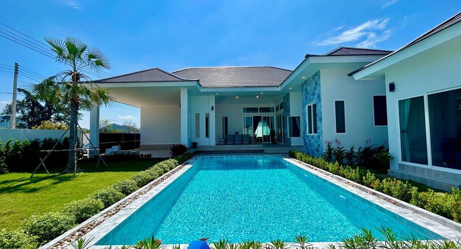 For sale 4 bedrooms villa in Hua Hin, Prachuap Khiri Khan