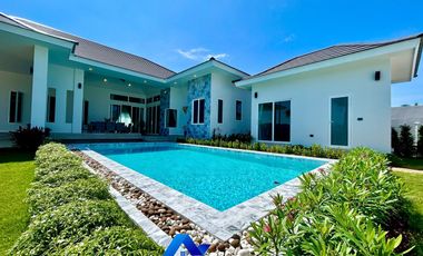 À vendre 4 chambres villa à Hua Hin, Prachuap Khiri Khan