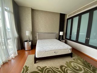 For sale 2 bedrooms condo in Sathon, Bangkok
