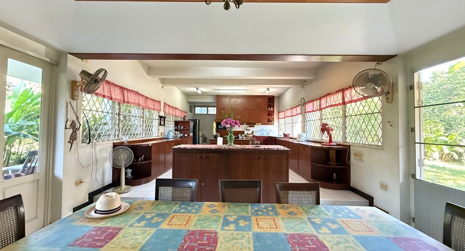 For sale 7 bedrooms house in Mae Rim, Chiang Mai