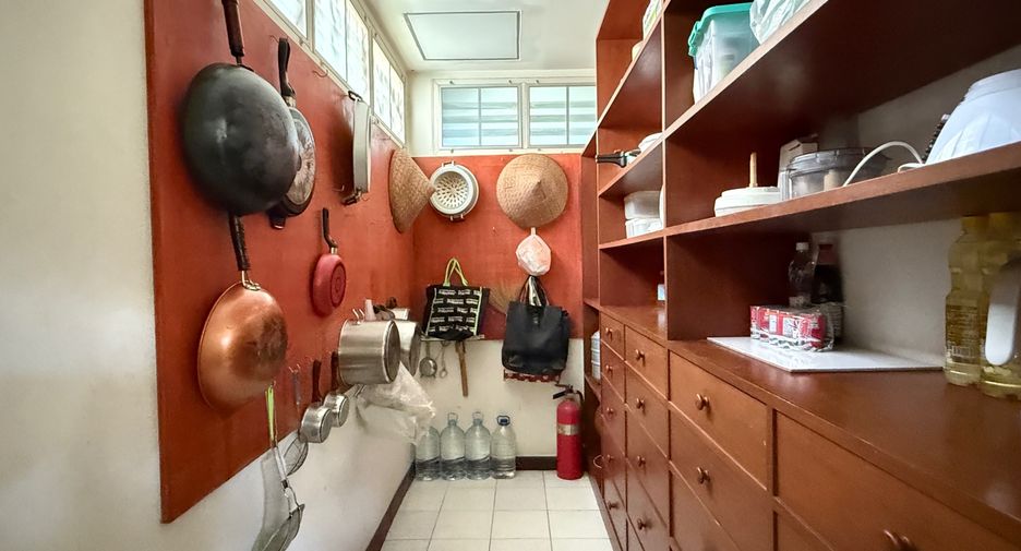 For sale 7 bedrooms house in Mae Rim, Chiang Mai