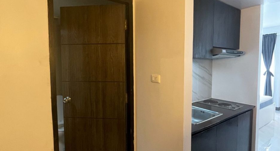 For sale 1 bed condo in Huai Khwang, Bangkok