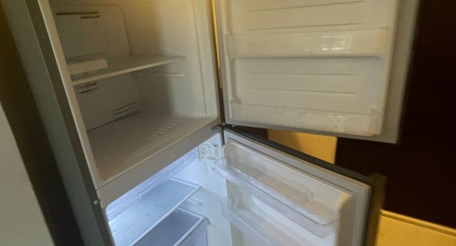 For sale 1 bed condo in Huai Khwang, Bangkok
