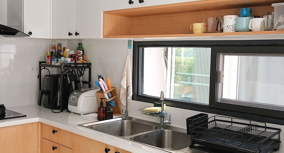 For sale 3 bedrooms house in Taling Chan, Bangkok