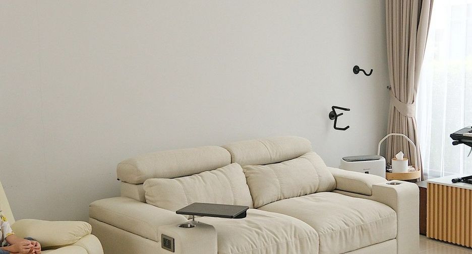 For sale 3 bedrooms house in Taling Chan, Bangkok