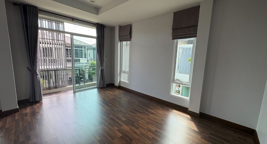 Haus zum Kauf mit 3 Zimmer in Khan Na Yao, Bangkok