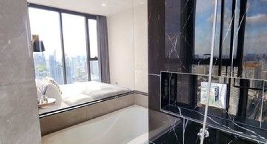 Аренда 2 спальни кондо в Хуаи Кхщанг, Бангкок