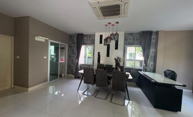For sale 3 bedrooms house in Khan Na Yao, Bangkok