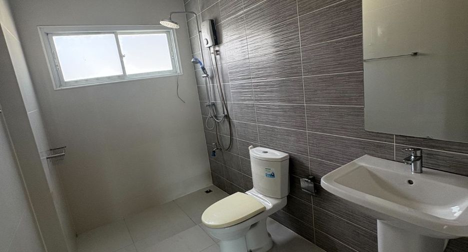For sale 3 bedrooms house in Khan Na Yao, Bangkok