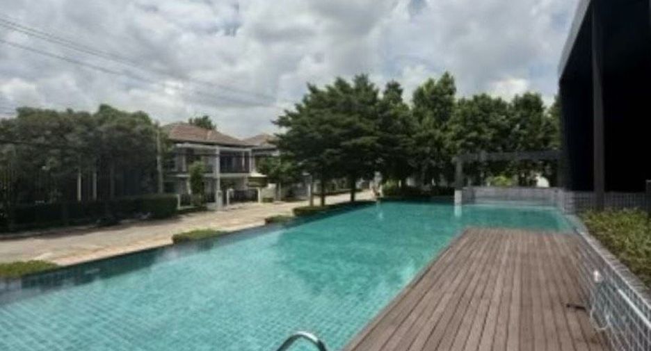 For sale 3 bedrooms house in Khan Na Yao, Bangkok