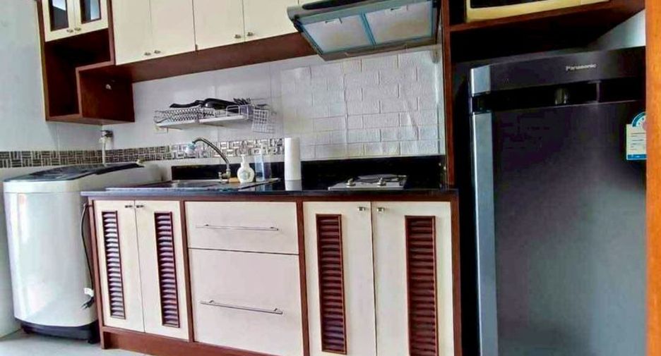 Condo en alquiler de 1 habitaciones en Si Racha, Chonburi