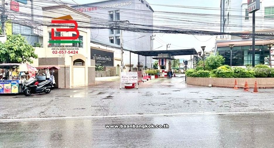 For sale 4 bedrooms condo in Thanyaburi, Pathum Thani