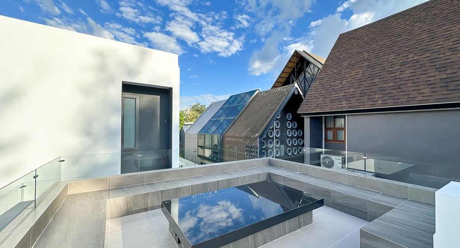 For sale 3 bedrooms villa in Mueang Chiang Mai, Chiang Mai