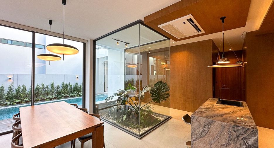 For sale 3 bedrooms villa in Mueang Chiang Mai, Chiang Mai