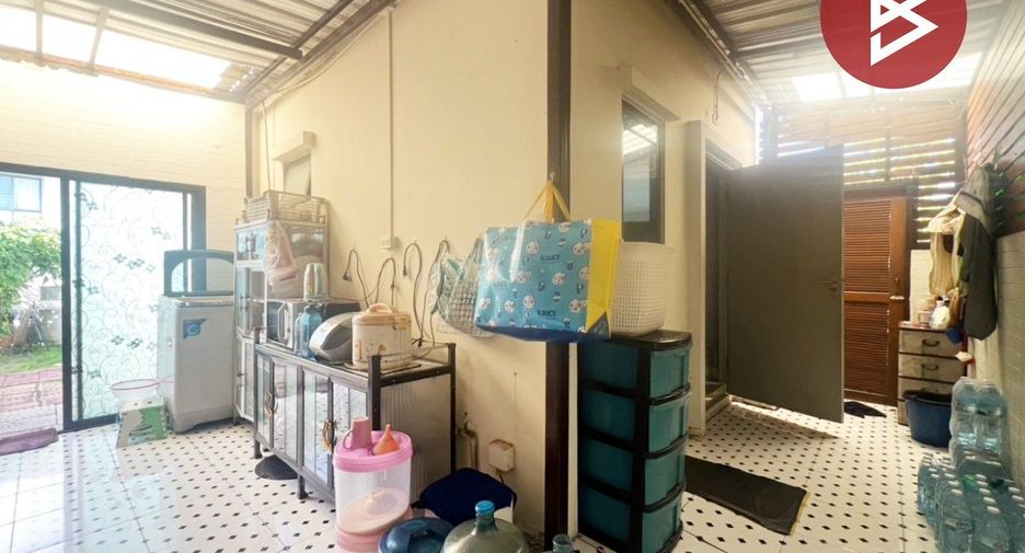 For sale 3 bedrooms house in Ban Pho, Chachoengsao