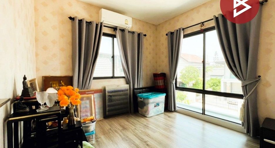For sale 3 bedrooms house in Ban Pho, Chachoengsao