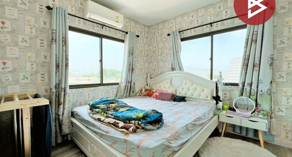 For sale 3 bedrooms house in Ban Pho, Chachoengsao