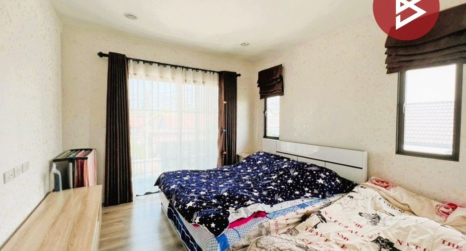 For sale 3 bedrooms house in Ban Pho, Chachoengsao