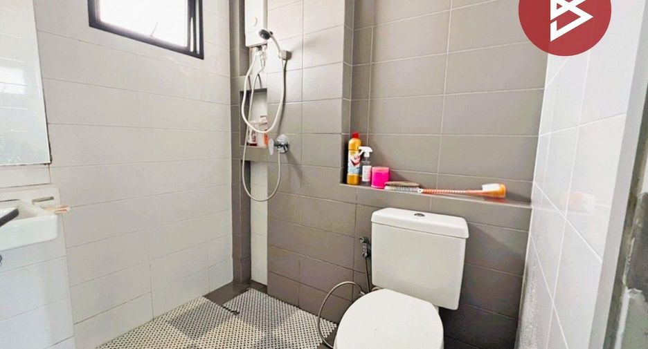 For sale 3 bedrooms house in Ban Pho, Chachoengsao