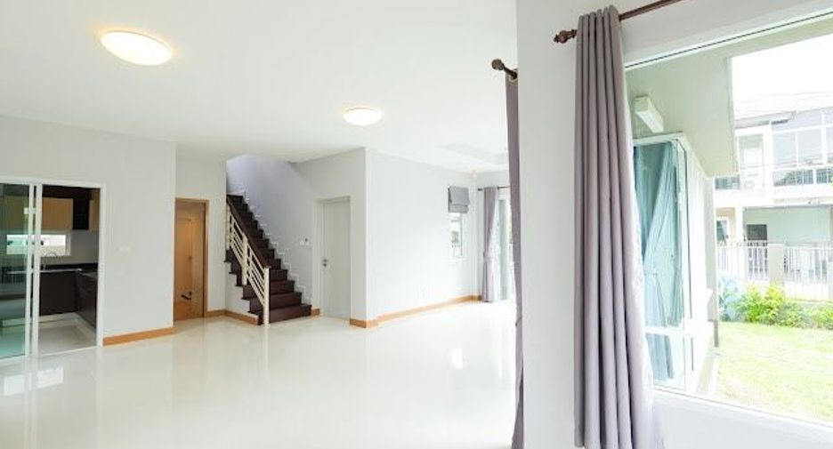 For sale 6 bedrooms house in Khan Na Yao, Bangkok