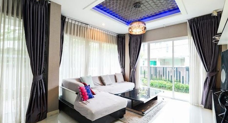 For sale 6 bedrooms house in Khan Na Yao, Bangkok
