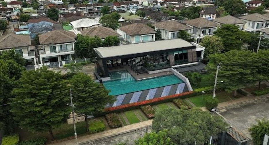 For sale 6 bedrooms house in Khan Na Yao, Bangkok