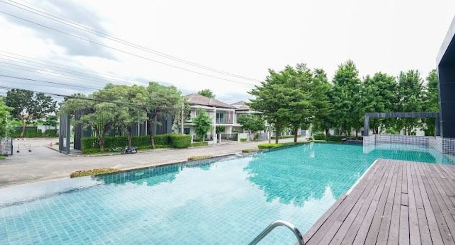For sale 6 bedrooms house in Khan Na Yao, Bangkok