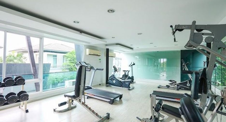 For sale 6 bedrooms house in Khan Na Yao, Bangkok