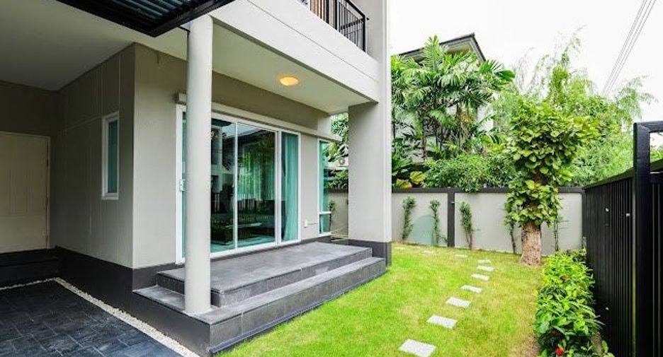 For sale 6 bedrooms house in Khan Na Yao, Bangkok