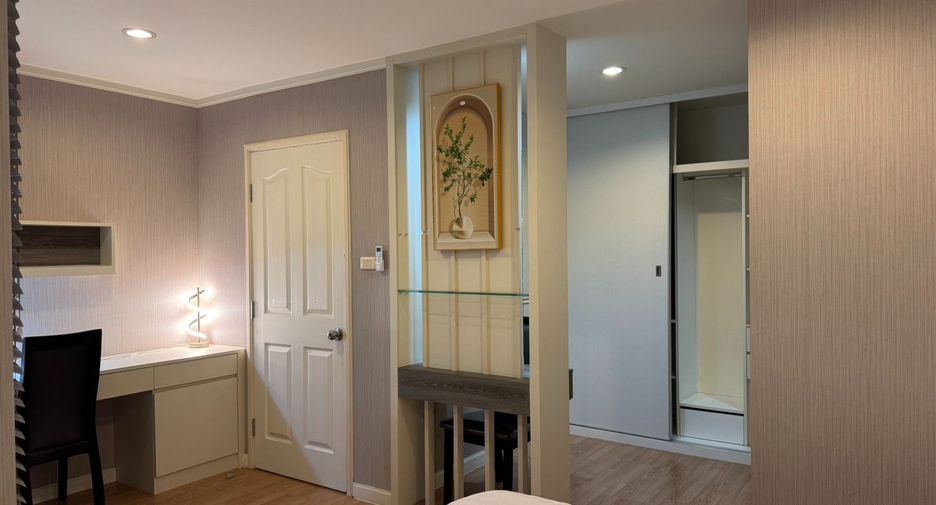 For rent 2 bedrooms condo in Pak Kret, Nonthaburi