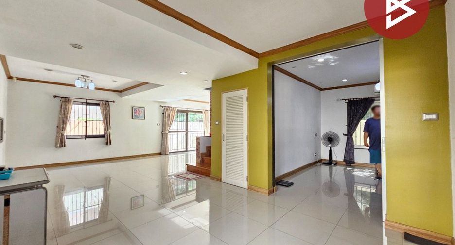 À vendre studio maison à Mueang Chon Buri, Chonburi