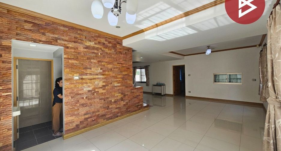 À vendre studio maison à Mueang Chon Buri, Chonburi