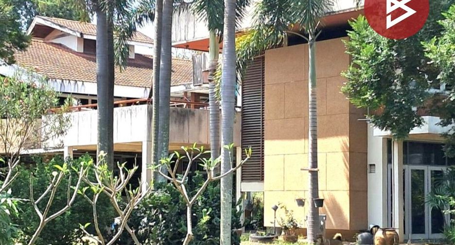 Продажа 5 спальни дом в Mueang Chon Buri, Чонбури