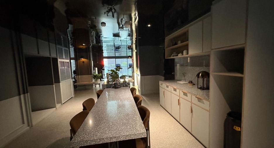 For rent and for sale 1 bed condo in Bang Rak, Bangkok