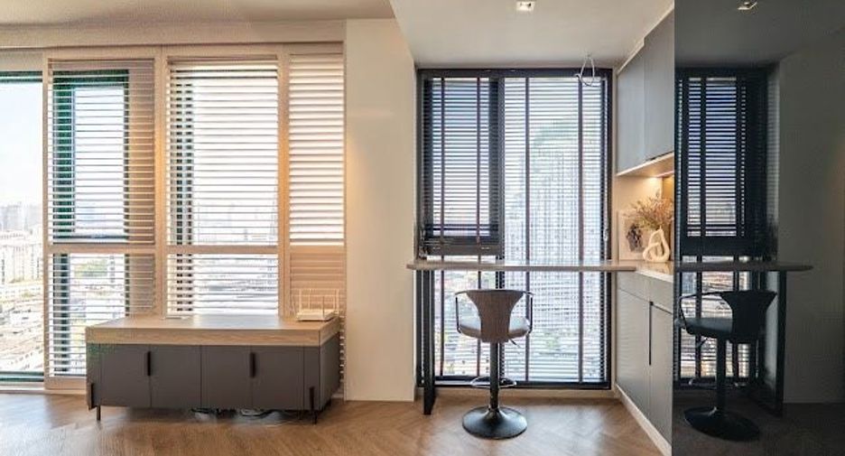 For rent and for sale 1 bed condo in Bang Rak, Bangkok
